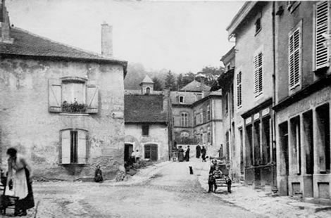 Rue de Lasalle vers 1900 (photographie noir et blanc : édition Gobert)